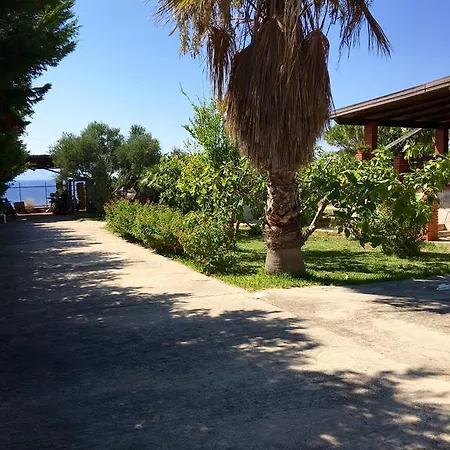 Lo Iacono Villa *