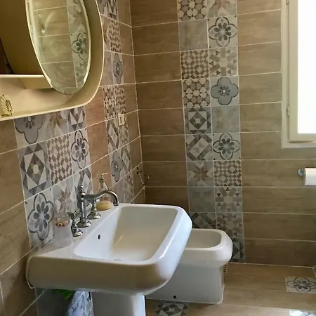 Lo Iacono Villa *